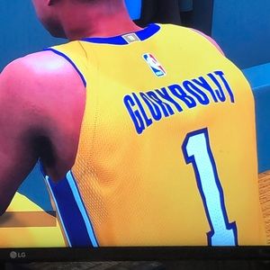 Meet your Posher, Jonathan